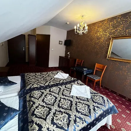 리조트 Hotelik Oranski