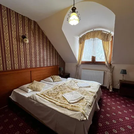 리조트 Hotelik Oranski *